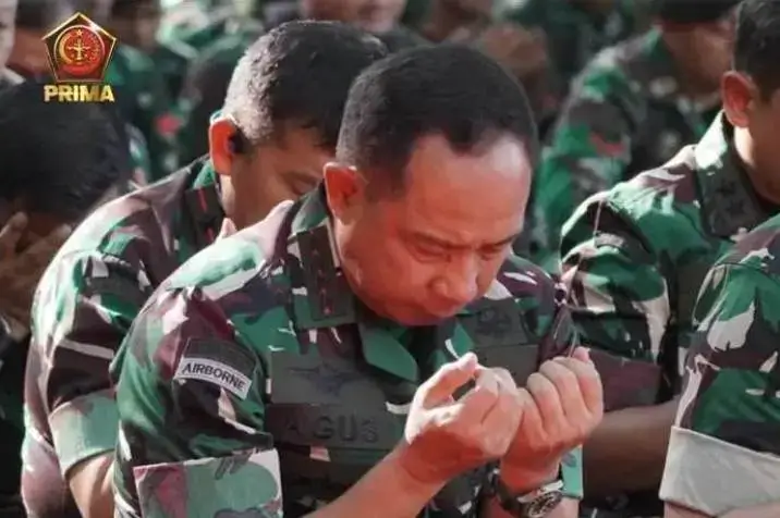 Menghadirkan Ustadz Adi Hidayat, Panglima TNI Menggelar Doa Istighosah di Monas